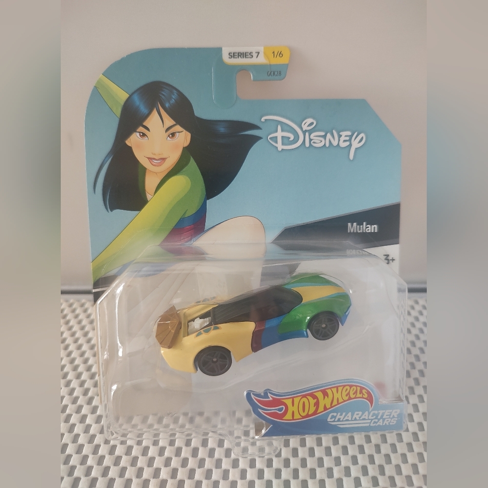 Hot Wheels Character Cars Mulan NWT